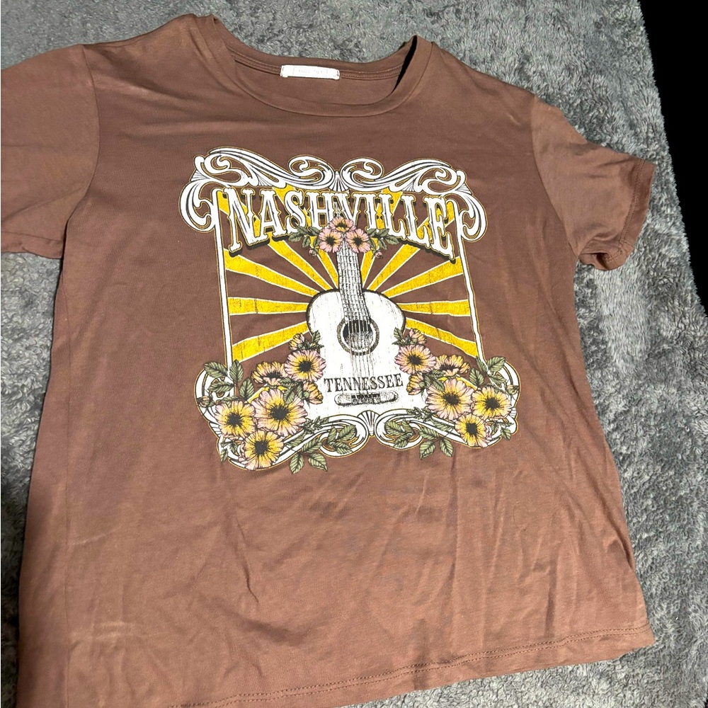 Nashville Guitar Short Sleeve Shirt!🤎